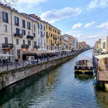 Navigli Star * Milaan